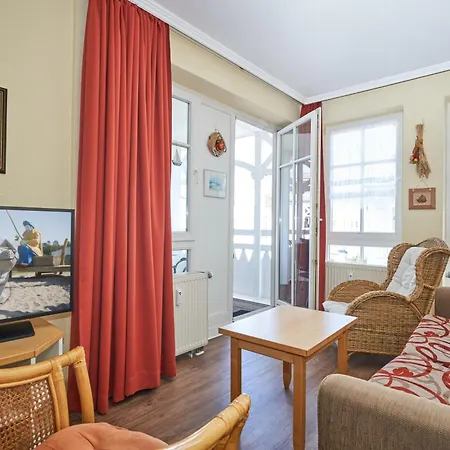 Apartment 426, Seepark *